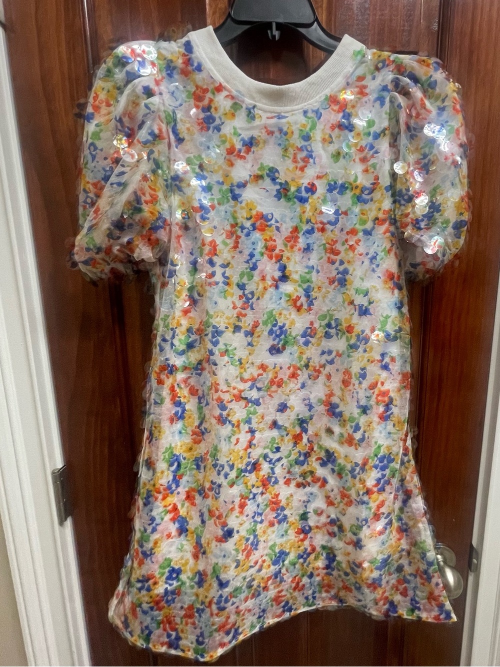 Queen of Sparkles.  White Floral Sequin Puff Sleeve Dress